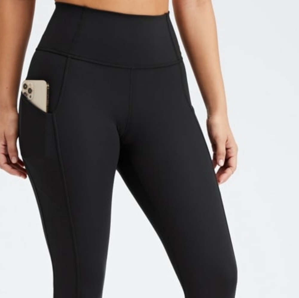 Fabletics Black High-Waisted Leggings with Pockets Size S - Picture 2 of 7